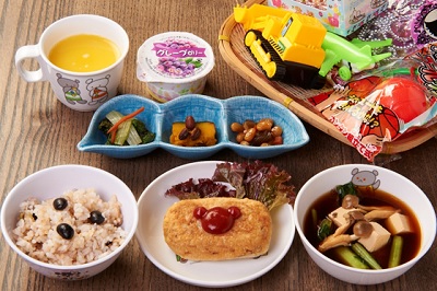 门儿清网：日本购物美食攻略。神户-日本特色甜品甜点咖啡餐厅-Mamezo&Cafe 大丸百货店。甘味処　マメゾウアンドカフェ 大丸神戸百货店。欢乐儿童套餐，お子様セット。进公众号【门儿清东瀛控】获取更多信息，还有日本优惠打折券