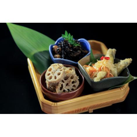 京都传统乡土小菜料理拼盘【京のおばんざい盛合わせ】